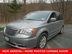  Chrysler Town and Country Touring - Touring 4dr