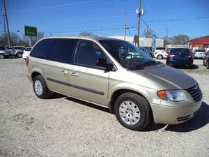  Chrysler Town and Country - 4dr Mini-Van
