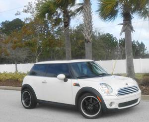  MINI Cooper - Base 2dr Hatchback