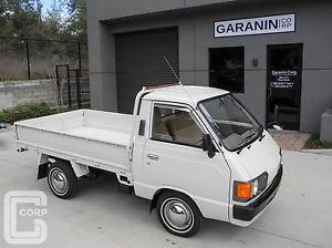  Toyota Other LiteAce Deluxe KM21 Truck Original Show