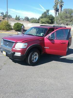  Ford Explorer XLT - XLT 4dr SUV V6