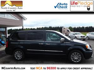  Chrysler Town & Country Touring-L in Lincoln, ME