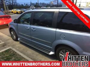  Chrysler Town and Country Touring-L - Touring-L 4dr