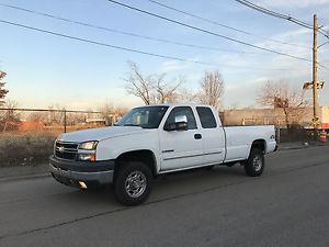  Chevrolet Silverado  LT Extended Cab Pickup 4-Door