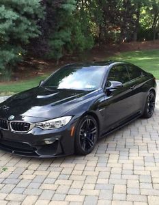  BMW M4 Base Coupe 2-Door