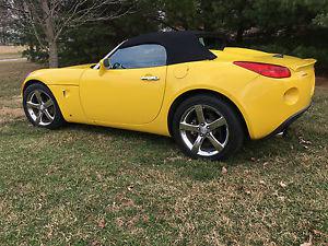  Pontiac Solstice GXP Convertible 2-Door