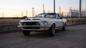  Shelby GT500 - Convertible