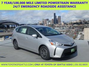  Toyota Prius v Two - Two 4dr Wagon