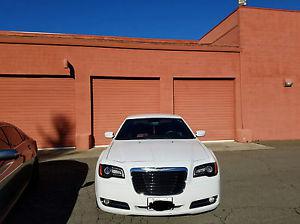  Chrysler 300 Series S