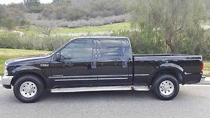  Ford F-250 Lariat Crew Cab Pickup 4-Door