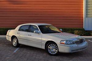  Lincoln Town Car signature