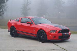  Ford Mustang gt500