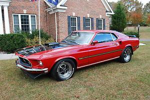  Ford Mustang mach 1