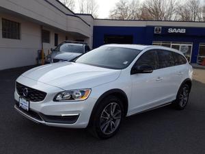  Volvo V60 Cross Country T5 - AWD T5 4dr Wagon (midyear