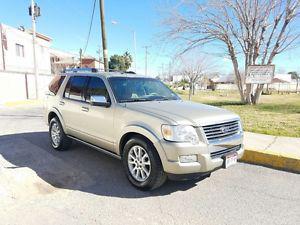  Ford Explorer LTD