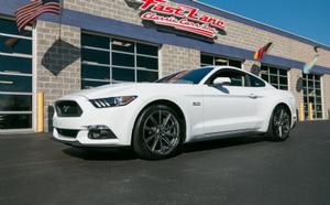  Ford Mustang GT