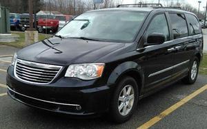 Used  Chrysler Town & Country Touring