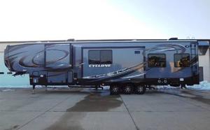  Heartland RV Cyclone