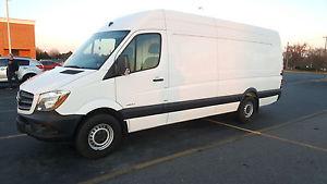  Mercedes-Benz Sprinter 170" Extended