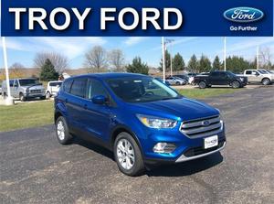 New  Ford Escape SE