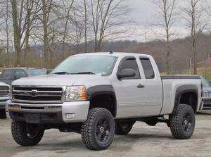 Used  Chevrolet Silverado  LT