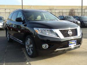 Used  Nissan Pathfinder Platinum