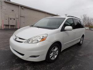 Used  Toyota Sienna XLE