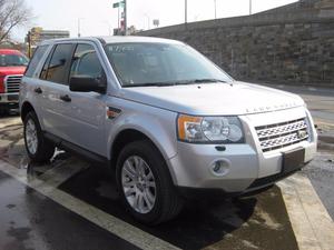  Land Rover LR2 SE - AWD SE 4dr SUV