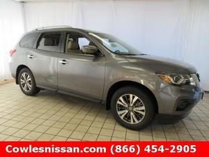 New  Nissan Pathfinder SL