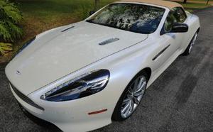  Aston Martin DB9