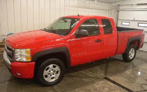  Chevrolet Silverado  LT2 EXT. Cab 4X4 Pickup