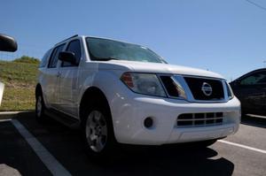  Nissan Pathfinder SE in Lakeland, FL