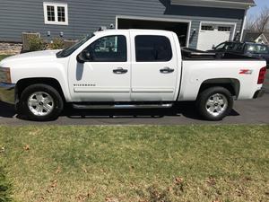 Used  Chevrolet Silverado  LT