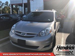 Used  Toyota Sienna LE