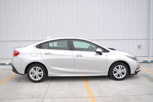 New  Chevrolet Cruze LT Automatic