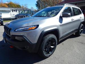 New  Jeep Cherokee Trailhawk