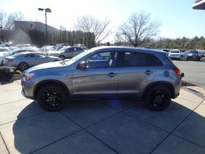 New  Mitsubishi Outlander Sport 2.0 LE