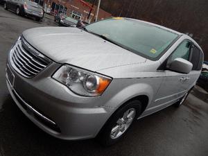 Used  Chrysler Town & Country