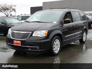 Used  Chrysler Town & Country Touring