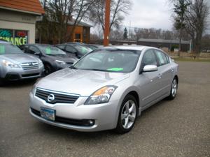 Used  Nissan Altima 3.5 SE