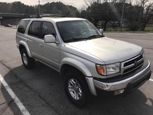 Used  Toyota 4Runner SR5 4WD