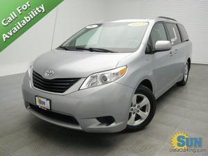 Used  Toyota Sienna LE