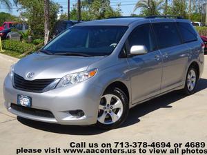 Used  Toyota Sienna LE