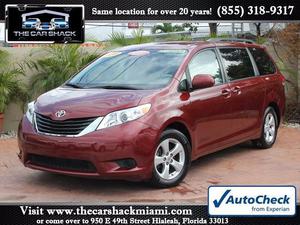 Used  Toyota Sienna LE