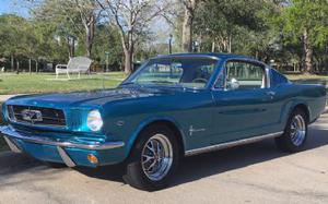  Ford Mustang Fastback