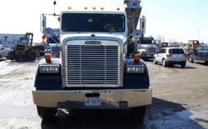  Freightliner FLD120 Classic