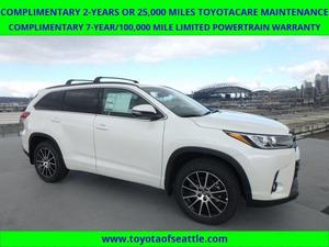 New  Toyota Highlander SE