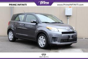  Scion xD -