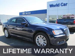 Used  Chrysler 300 Base