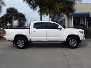 Used  Toyota Tacoma SR5